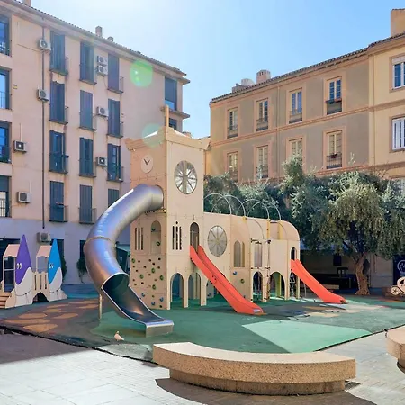 Under The Olive Trees In Historic Center Of Daire Málaga